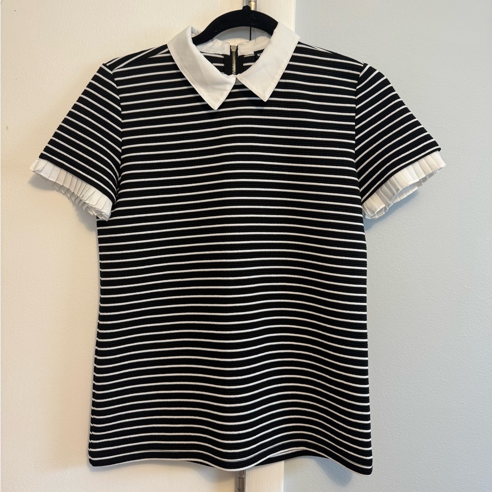 Karl Lagerfeld Monochrome Striped Top with White Collar. Size XS - Picture 2 of 7